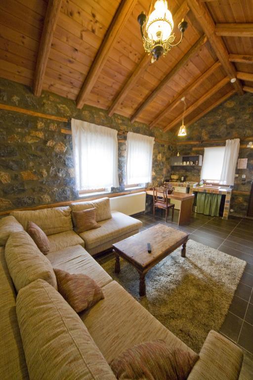 Onar Guesthouse Палеос Агиос Атанасиос Екстериор снимка