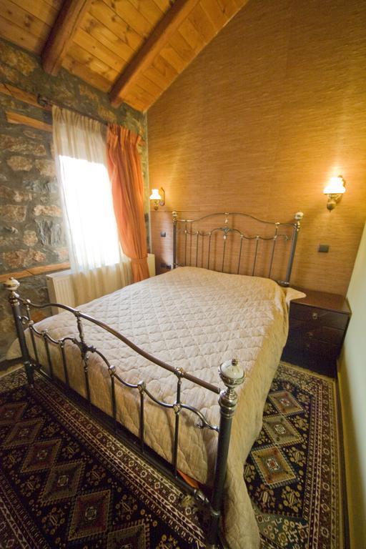 Onar Guesthouse Палеос Агиос Атанасиос Екстериор снимка