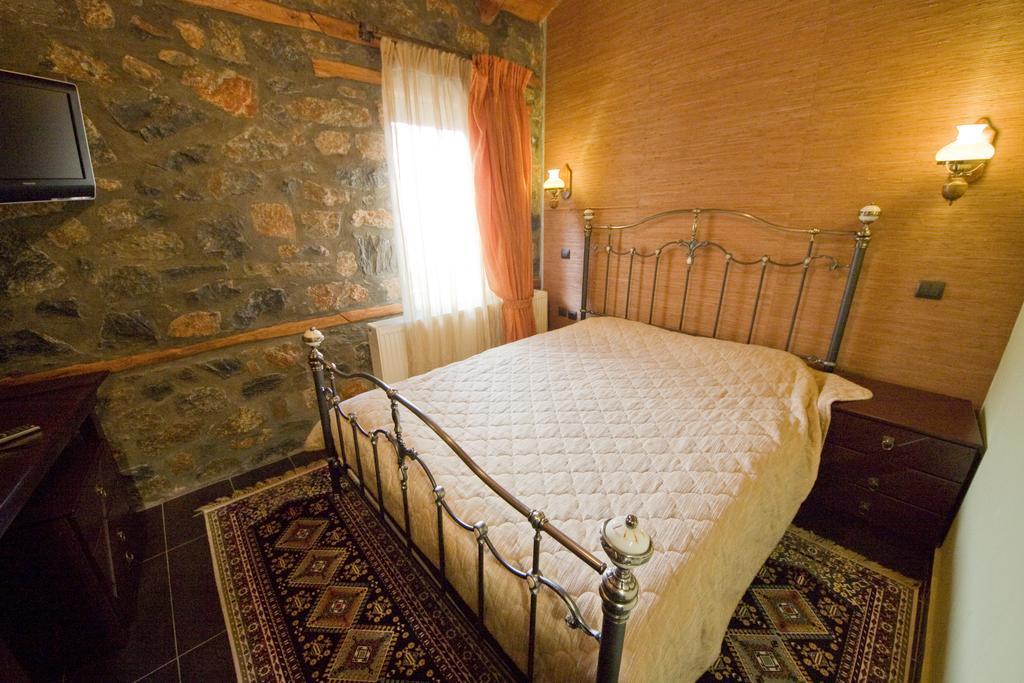 Onar Guesthouse Палеос Агиос Атанасиос Екстериор снимка